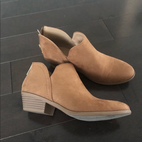 Vici ankle suede booties - Picture 6 of 8